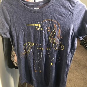 T shirt with unicorn